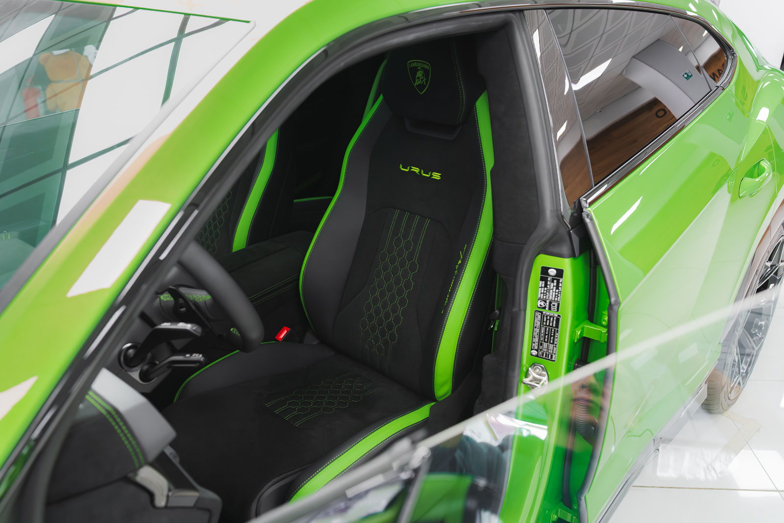 LAMBORGHINI URUS PERFORMANTE