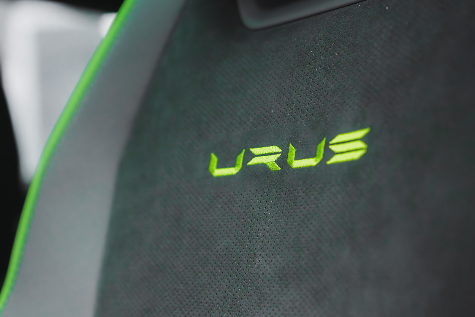 LAMBORGHINI URUS PERFORMANTE