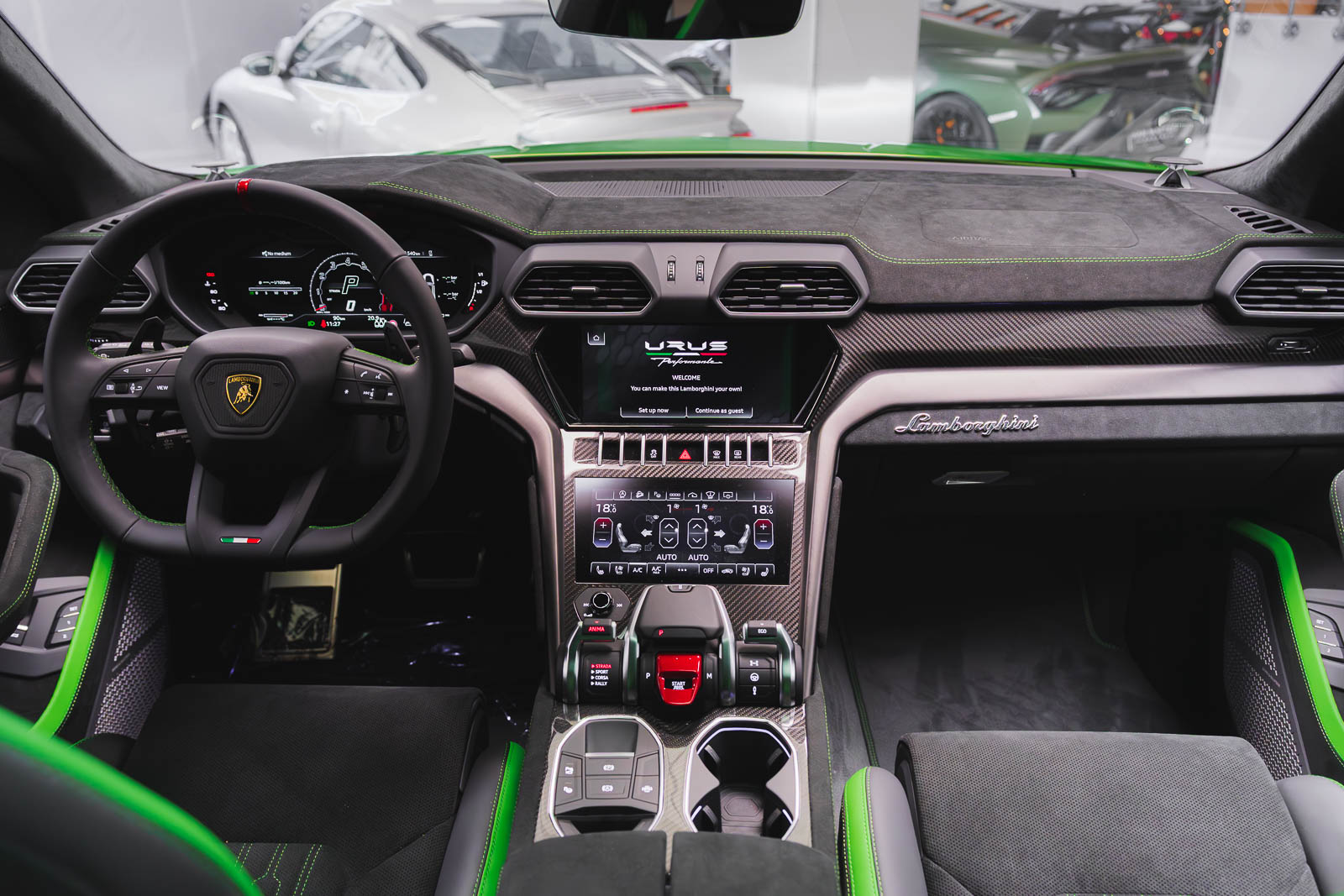 LAMBORGHINI URUS PERFORMANTE