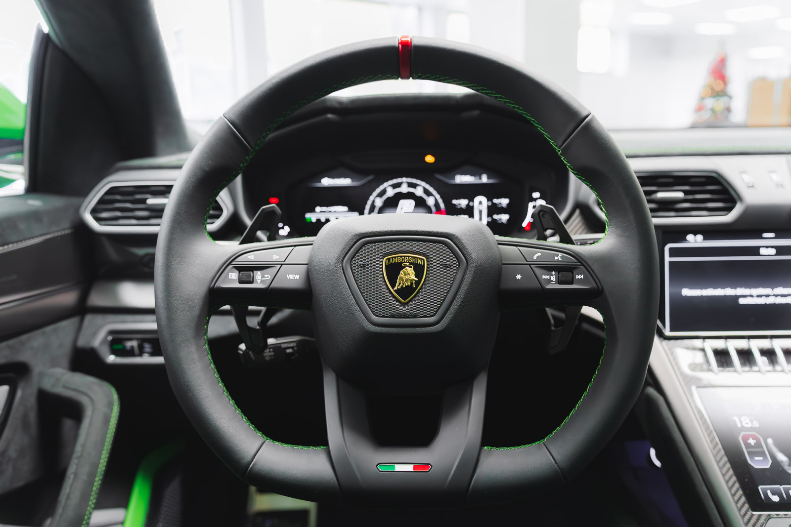 LAMBORGHINI URUS PERFORMANTE