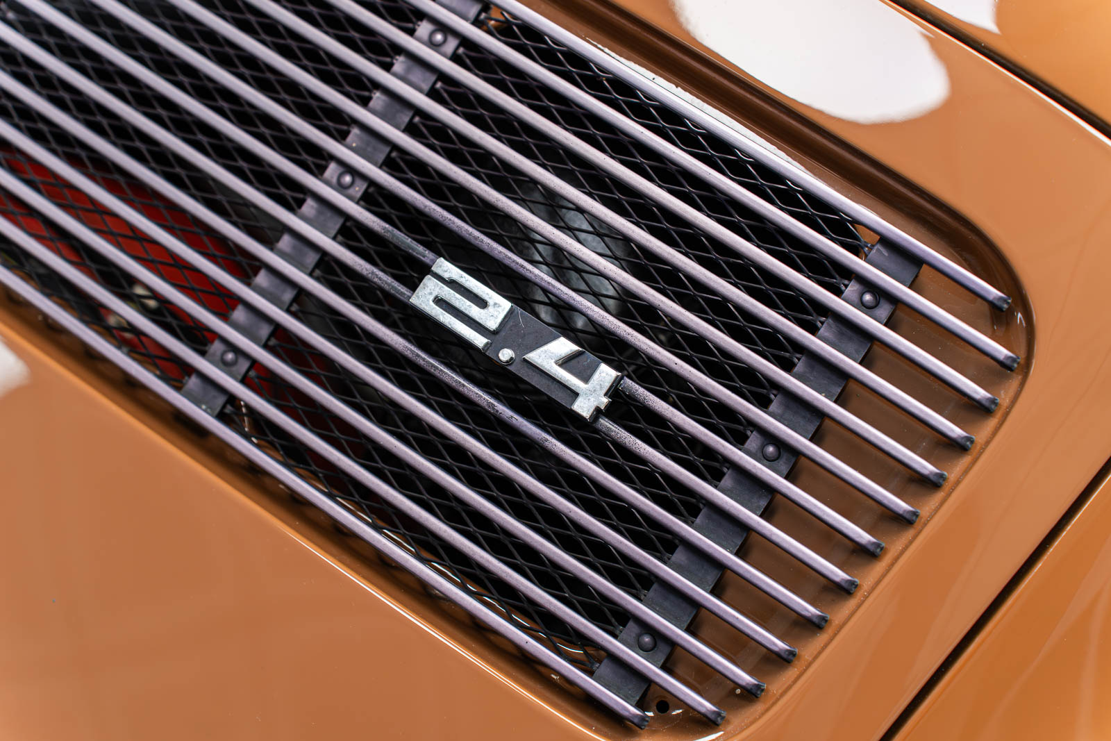 PORSCHE 911 2.4 S